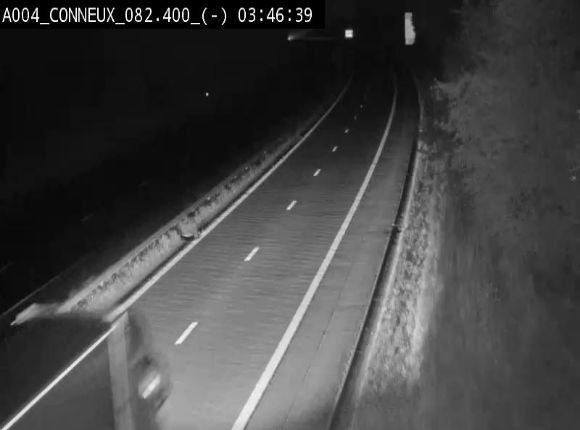 Webcam sur l'E411 avant les sorties 20 menant à Ciney, Dinant et Achêne. Vue orientée vers Namur