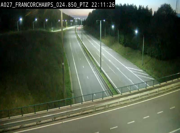 Webcam E42 (A27) dans les Ardennes à Francorchamps, à proximité du circuit de Spa. Vue orientée vers Liège