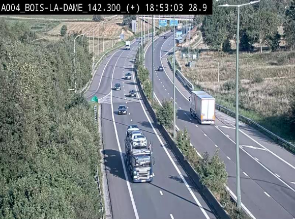 Webcam située entre la sortie 29 Neufchâteau et la jonction avec l'E25 en direction de Liège et Luxembourg