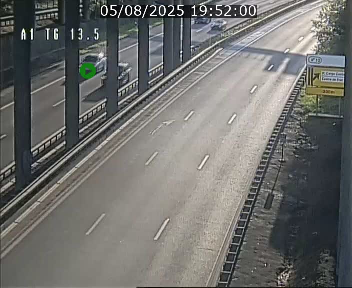 Traffic live webcam Luxembourg Senningen - A1 direction Luxembourg - BK 13.5