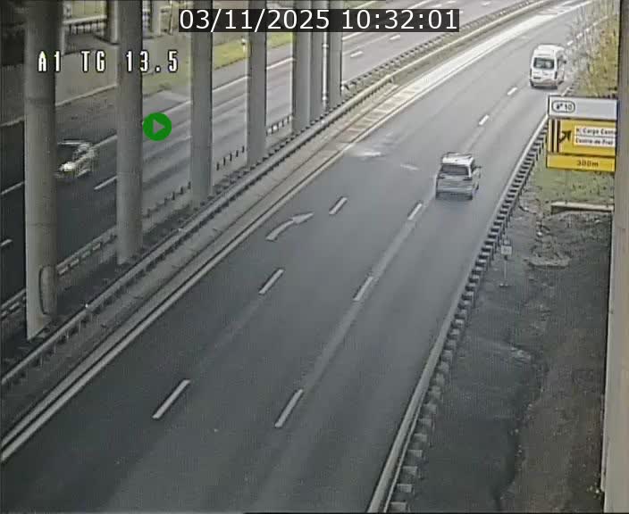 Traffic live webcam Luxembourg Senningen - A1 direction Luxembourg - BK 13.5