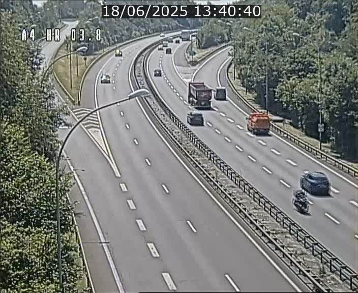 Webcam traffic A4 Luxembourg - BK 3.8 - Leudelange (direction Esch sur Alzette)