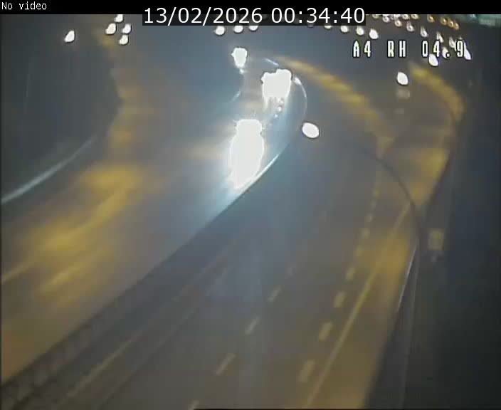 Traffic live webcam Luxembourg Leudelange - A4 - BK 4.9 - direction Luxembourg