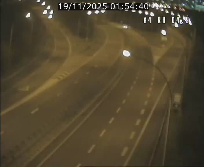 Traffic live webcam Luxembourg Leudelange - A4 - BK 4.9 - direction Luxembourg