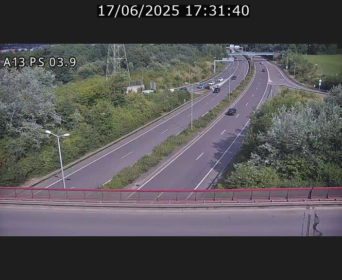 Traffic live webcam Luxembourg Differdange - A13 direction Esch-sur-Alzette - BK 3.9
