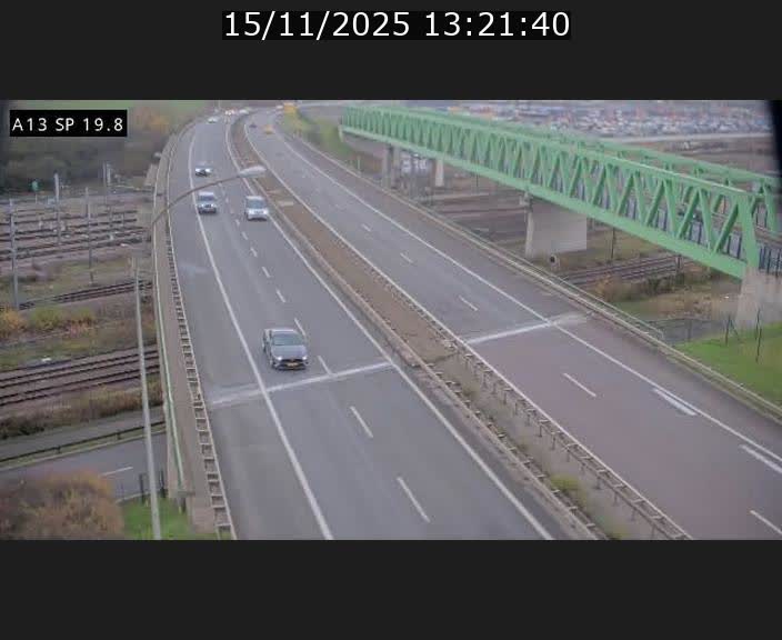 Traffic live webcam Luxembourg Croix de Bettembourg - A13 direction Esch-sur-Alzette - BK 19.8
