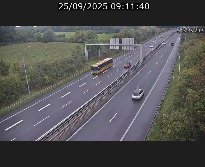 Traffic live webcam Luxembourg Croix de Bettembourg, rond-point d'Hellange - A13 direction Allemagne - BK 20.9