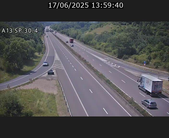 Traffic live webcam Luxembourg Altwies - A13 direction Luxembourg-ville - BK 30.4