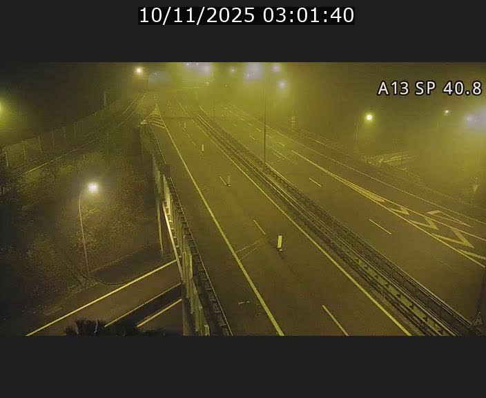 Webcam avec vue sur l'entrée côté allemand du tunnel Markusbierg à Schengen. Vue orientée vers le tunnel et Bettembourg