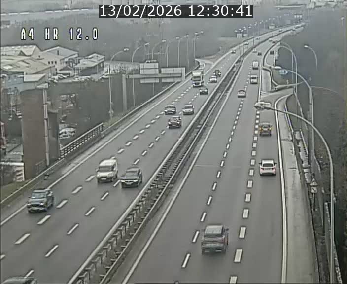 Traffic live webcam Luxembourg Jonction Foetz - A4 - BK 12.0 - direction Esch sur Alzette