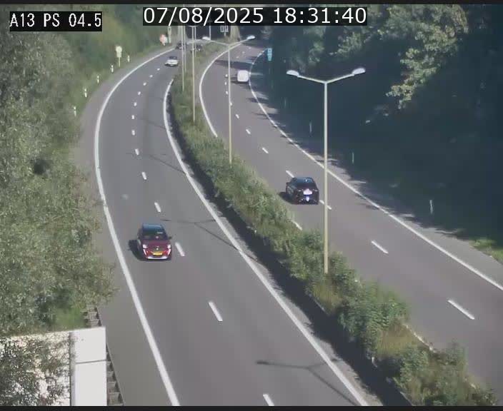 Traffic live webcam Luxembourg Differdange - A13 direction Esch-sur-Alzette - BK 4.5