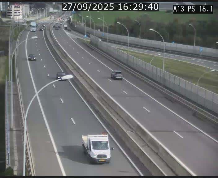 Traffic live webcam Luxembourg Dudelange - A13 direction Croix de Bettembourg - BK 18.1