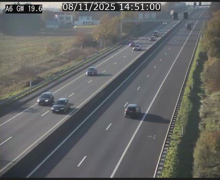 Traffic live webcam Luxembourg - Steinfort - A6 - BK 19.6 - direction Belgique