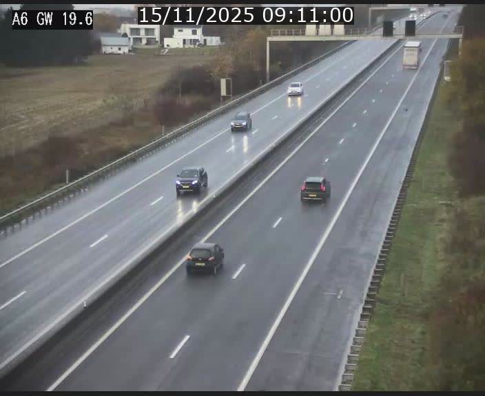 Traffic live webcam Luxembourg - Steinfort - A6 - BK 19.6 - direction Belgique