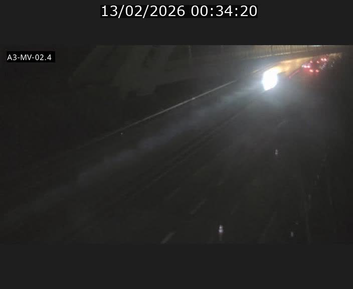 Webcam autoroute de la France (A3) au Luxembourg à Fentange, à proximité de la Croix de Gasperich. Vue orientée vers la Cloche d'Or