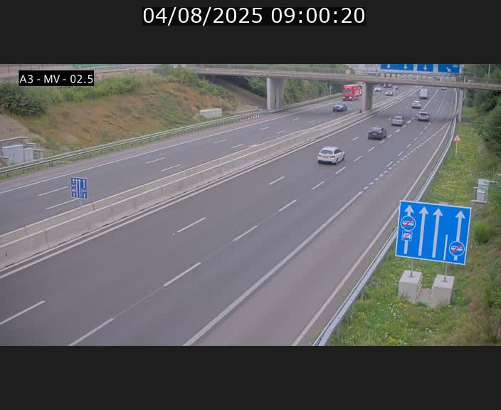 Webcam autoroute A3 au Luxembourg à proximité de la Croix de Gasperich. Vue orientée vers Luxembourg