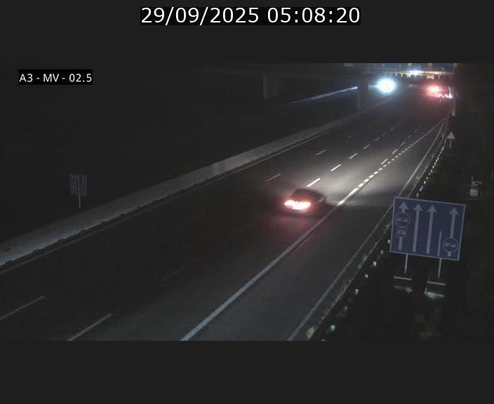 Webcam autoroute A3 au Luxembourg à proximité de la Croix de Gasperich. Vue orientée vers Luxembourg