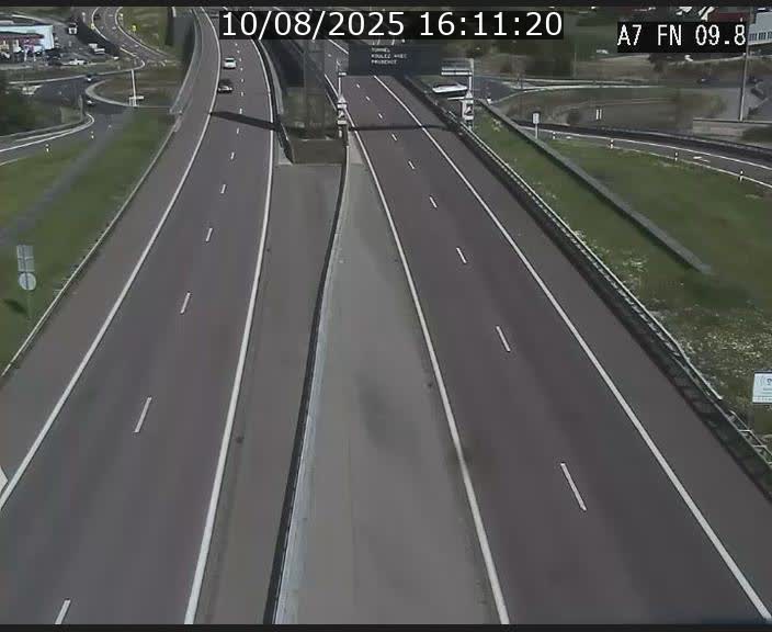 Caméra trafic Luxembourg - A7, Tunnel Gousselerbierg, sortie sud, direction rond-point Lorentzweiler (BK 9.9)