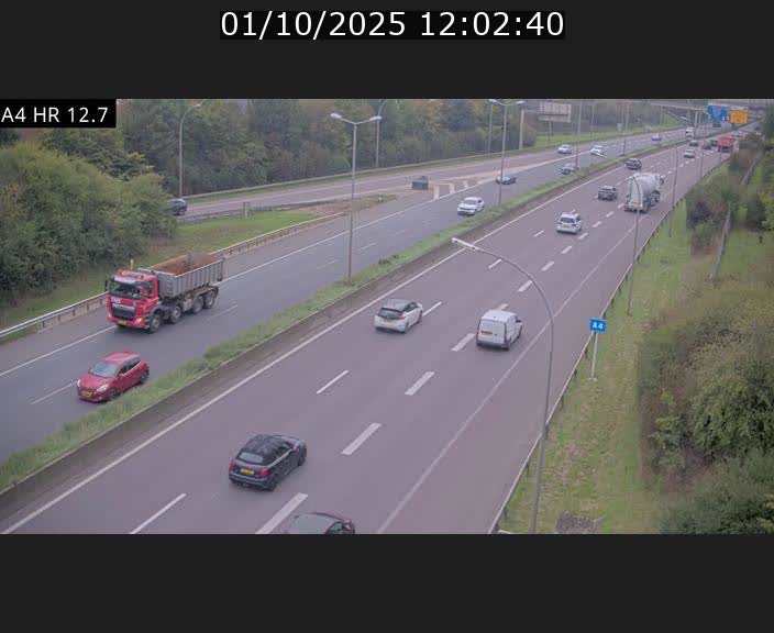 Traffic live webcam Luxembourg Esch sur Alzette - A4 - BK 12.7 - direction Esch-Belval