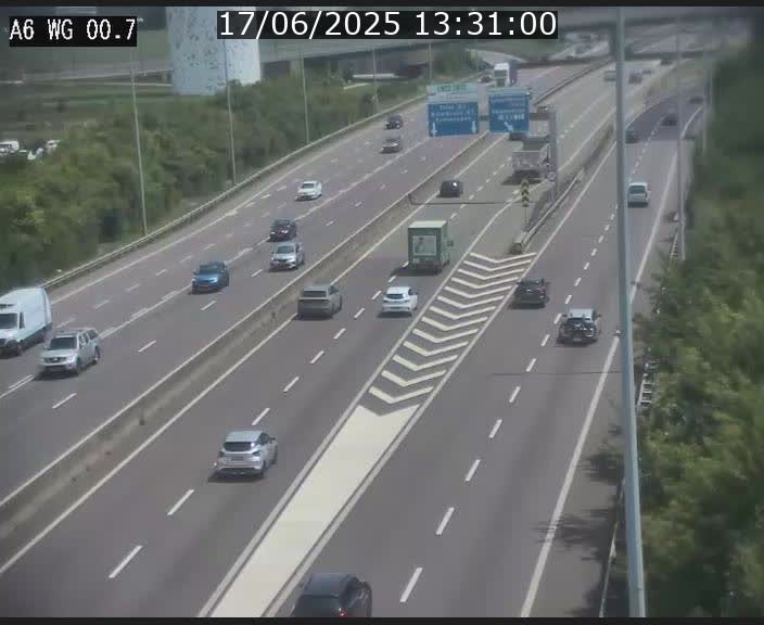 Traffic live webcam Luxembourg Croix de Cessange - A6 - BK 0.7 - direction A3 France