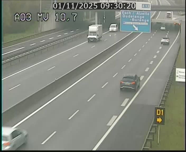 Traffic live webcam Luxembourg Croix de Bettembourg - A3 - BK 10.7 - direction France