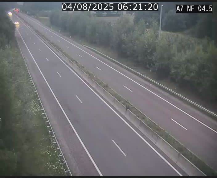 Caméra autoroute Luxembourg A7 - Passage à gibier Rëngelbour - direction Tunnel Grouft