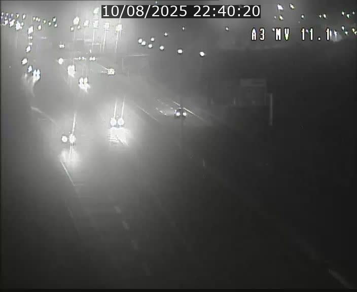 Traffic live webcam Luxembourg Croix de Bettembourg A3 - BK 11.1 - direction Luxembourg-ville