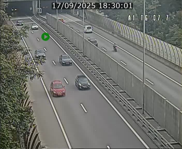 Traffic live webcam Luxembourg Kirchberg - A1 direction Luxembourg-ville - BK 7.7