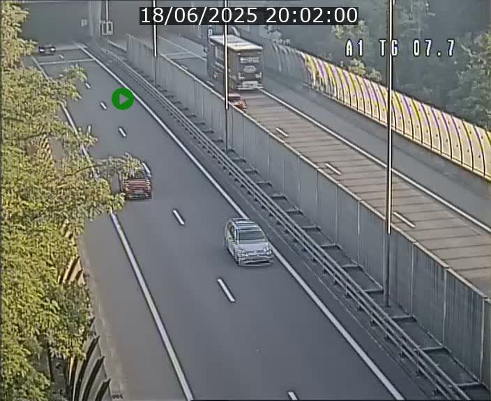Traffic live webcam Luxembourg Kirchberg - A1 direction Luxembourg-ville - BK 7.7