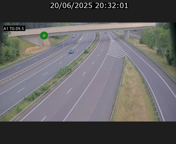 Traffic live webcam Luxembourg Jonction Grünewald - A1 direction Luxembourg-ville - BK 9.5