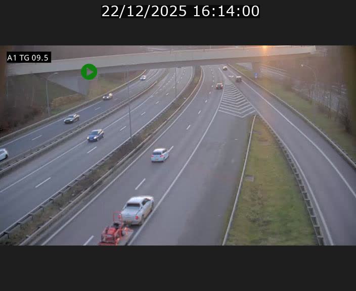 Traffic live webcam Luxembourg Jonction Grünewald - A1 direction Luxembourg-ville - BK 9.5