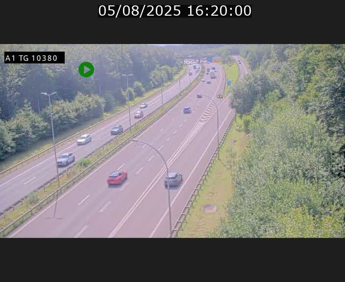 Traffic live webcam Luxembourg Senningerberg - A1 direction Luxembourg Kirchberg - BK 10.3
