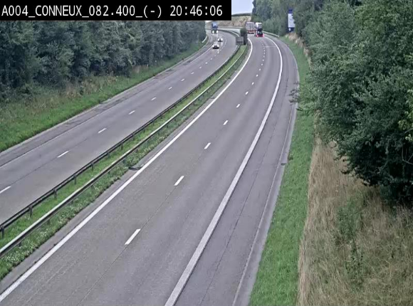 Webcam sur l'E411 avant les sorties 20 menant à Ciney, Dinant et Achêne. Vue orientée vers Namur