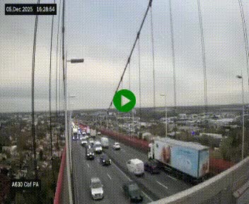 Webcam autoroute sur le périphérique de Bordeaux (A630) au nord de la ville. Caméra située sur le Pont d'Aquitaine.