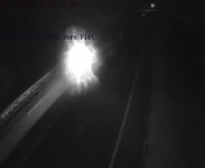 Webcam sur la D910 située dans la Côte des 4 vents. Vue orientée vers le haut de la côte, vers Faulquemont