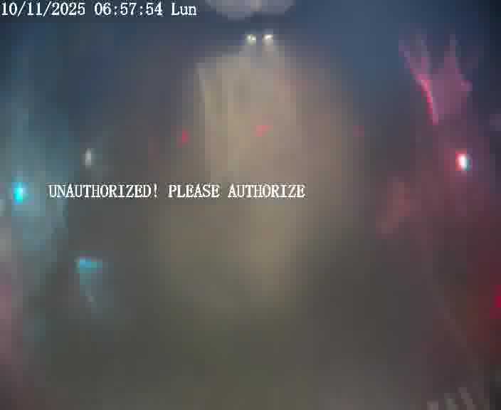 Webcam installée le long de D1 (France) à Ennery, pointée vers Metz, utile pour suivre précisément les conditions de trafic.