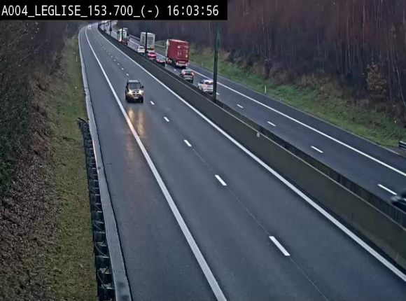 Webcam autoroute A4 (E411-E25) à Léglise, avant la jonction avec la N40. Vue orientée vers Bruxelles