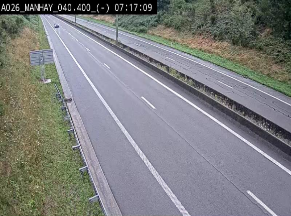 Webcam autoroute A26/E25 à hauteur de Manhay, après la jonction avec la N651 en direction de Liège - BK 40.4