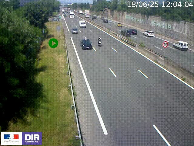 Webcam à Bron sur l'A43 à la jonction avec le boulevard périphérique de Lyon (D383). Vue orientée vers Lyon