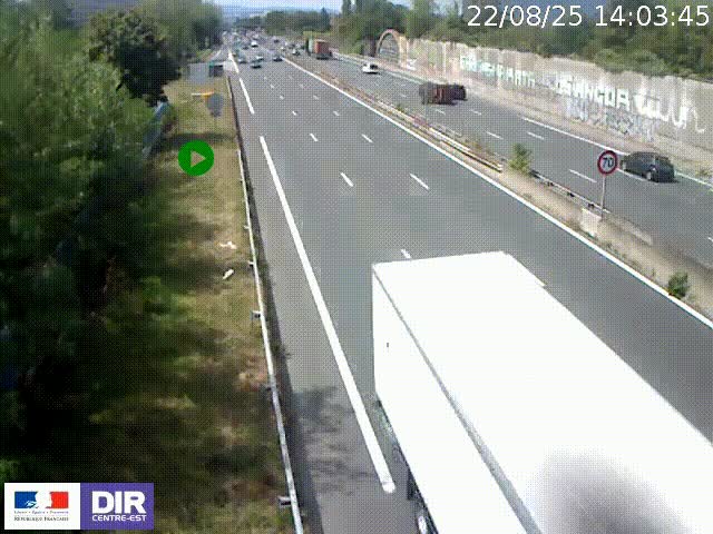 Webcam à Bron sur l'A43 à la jonction avec le boulevard périphérique de Lyon (D383). Vue orientée vers Lyon
