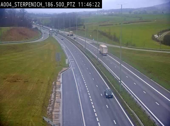 Webcam E411 à Sterpenich en Belgique près de la frontière du Luxembourg. Vue orientée vers Bruxelles