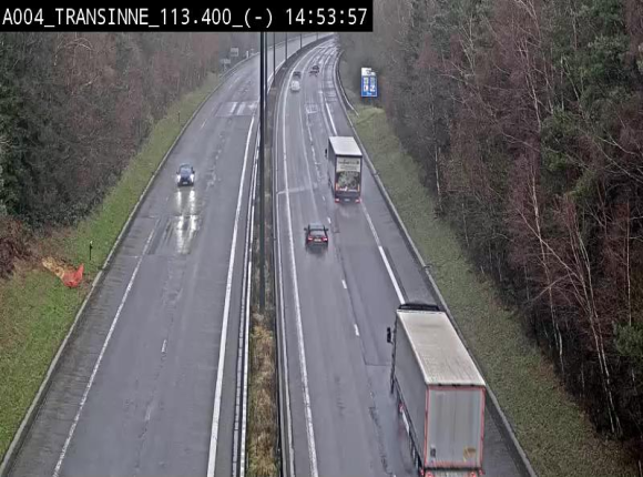 Caméra trafic E411 (A4) - Transinne direction Namur - BK 113.425