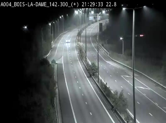 Webcam située entre la sortie 29 Neufchâteau et la jonction avec l'E25 en direction de Liège et Luxembourg