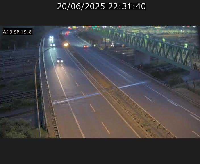 Traffic live webcam Luxembourg Croix de Bettembourg - A13 direction Esch-sur-Alzette - BK 19.8