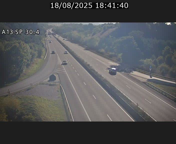 Traffic live webcam Luxembourg Altwies - A13 direction Luxembourg-ville - BK 30.4