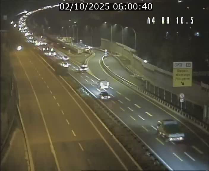Traffic live webcam Luxembourg Pontpierre - A4 - BK 10.5 - direction Luxembourg