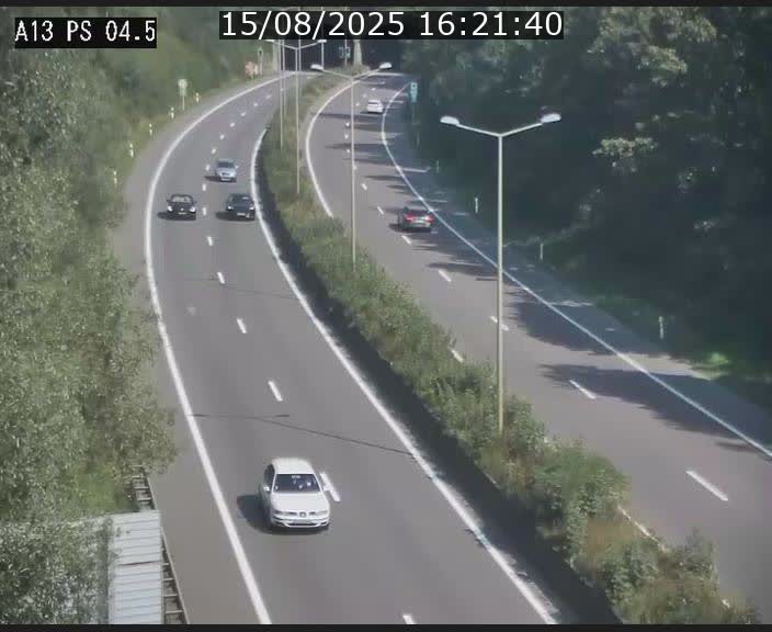 Traffic live webcam Luxembourg Differdange - A13 direction Esch-sur-Alzette - BK 4.5