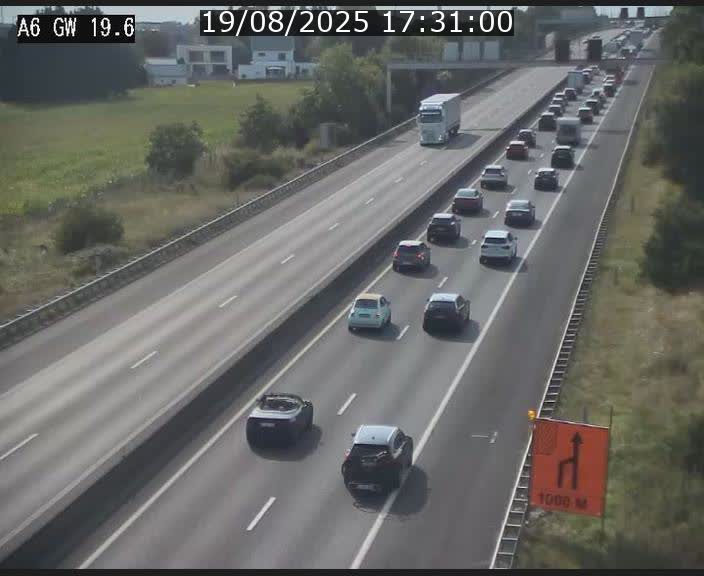 Traffic live webcam Luxembourg - Steinfort - A6 - BK 19.6 - direction Belgique