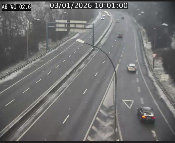 Traffic live webcam Luxembourg Croix de Cessange - A6 - BK 2.6 - direction France/Allemagne