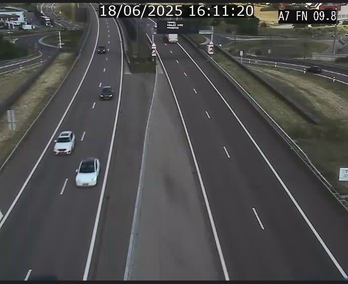 Caméra trafic Luxembourg - A7, Tunnel Gousselerbierg, sortie sud, direction rond-point Lorentzweiler (BK 9.9)